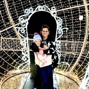 Meet your Posher, Leila